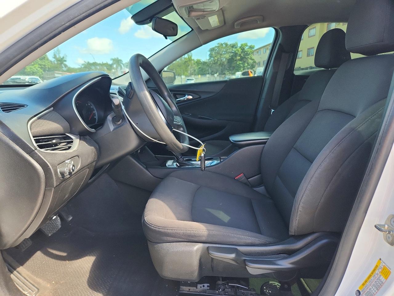 2018 Chevrolet Malibu Ls - zdjęcie 7