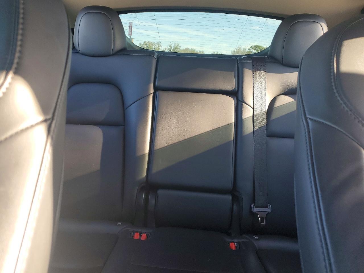 2021 Tesla Model Y - zdjęcie 10