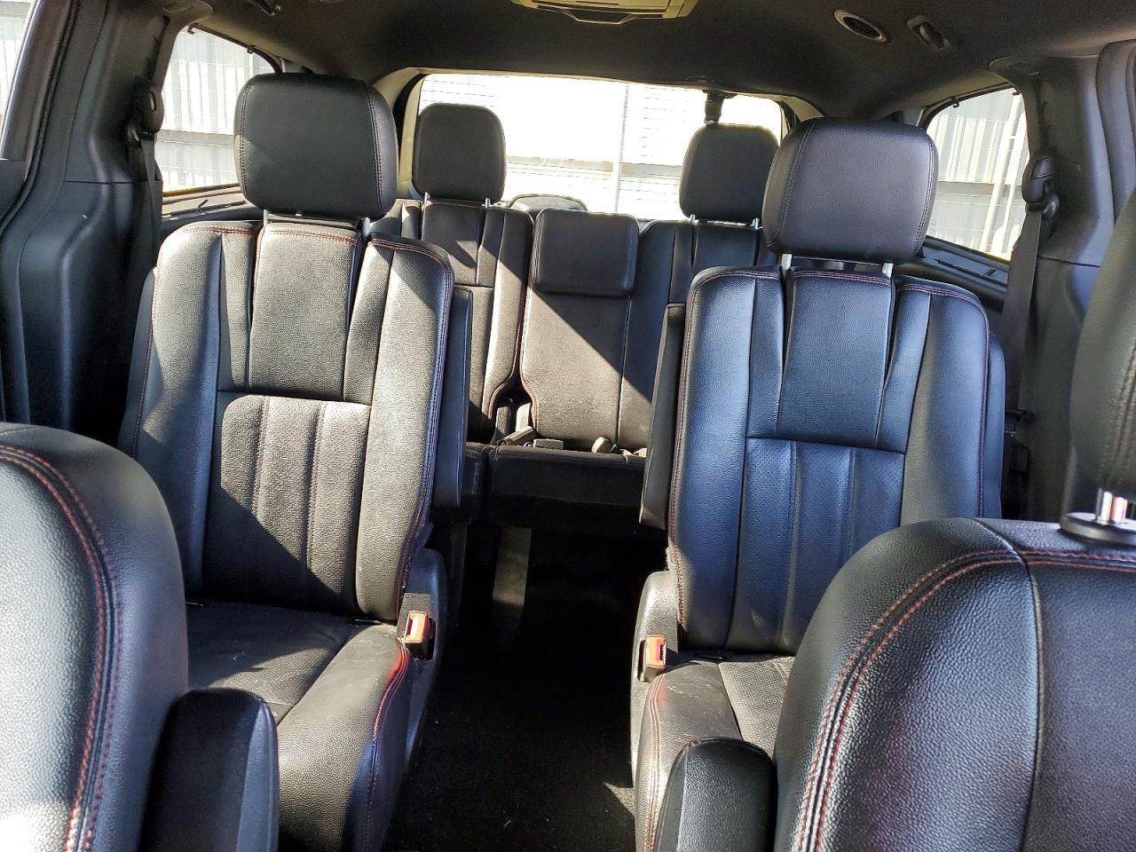 2017 Dodge Grand Caravan Gt - zdjęcie 10