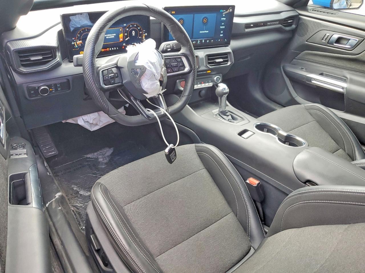 2025 Ford Mustang - zdjęcie 8