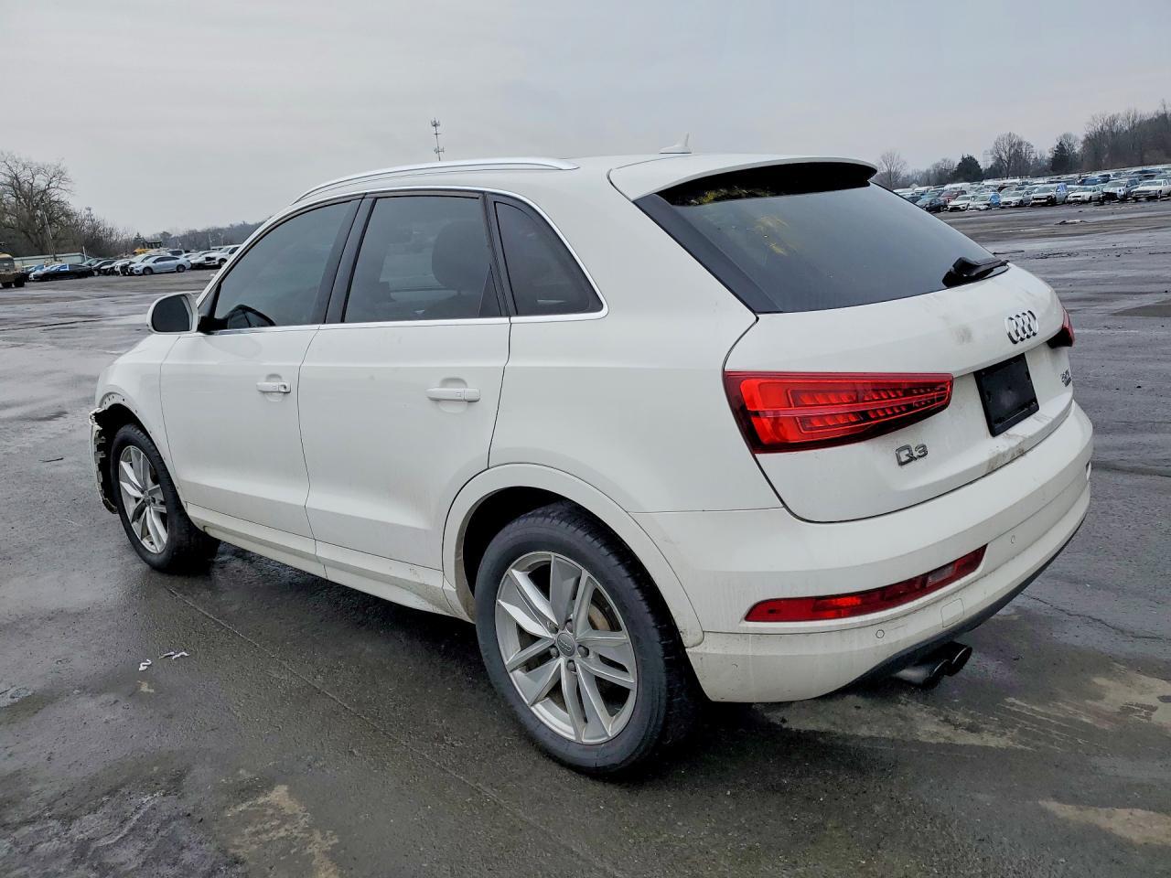 2016 Audi Q3 Premium Plus - zdjęcie 2