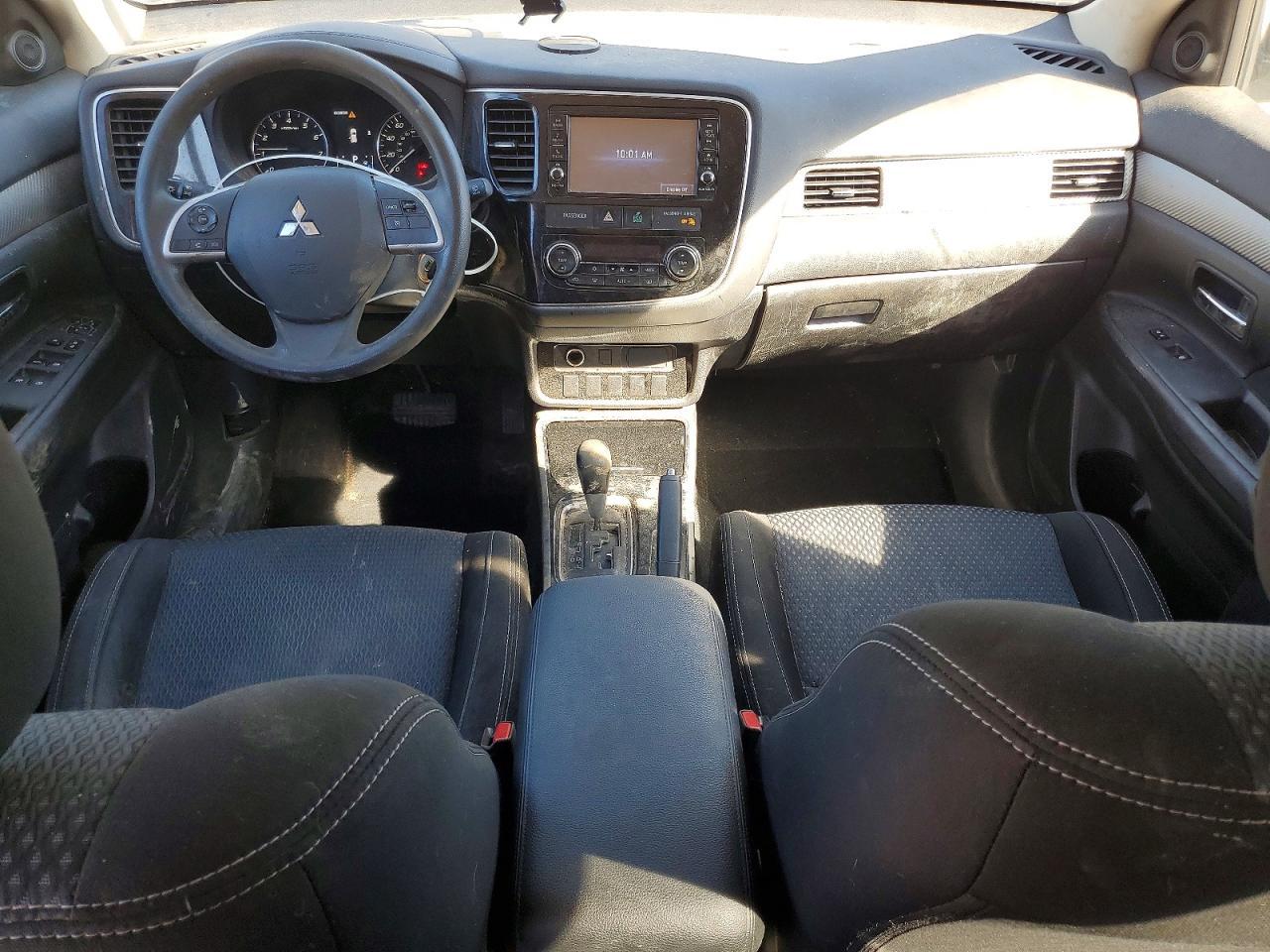 2018 Mitsubishi Outlander Se - zdjęcie 8