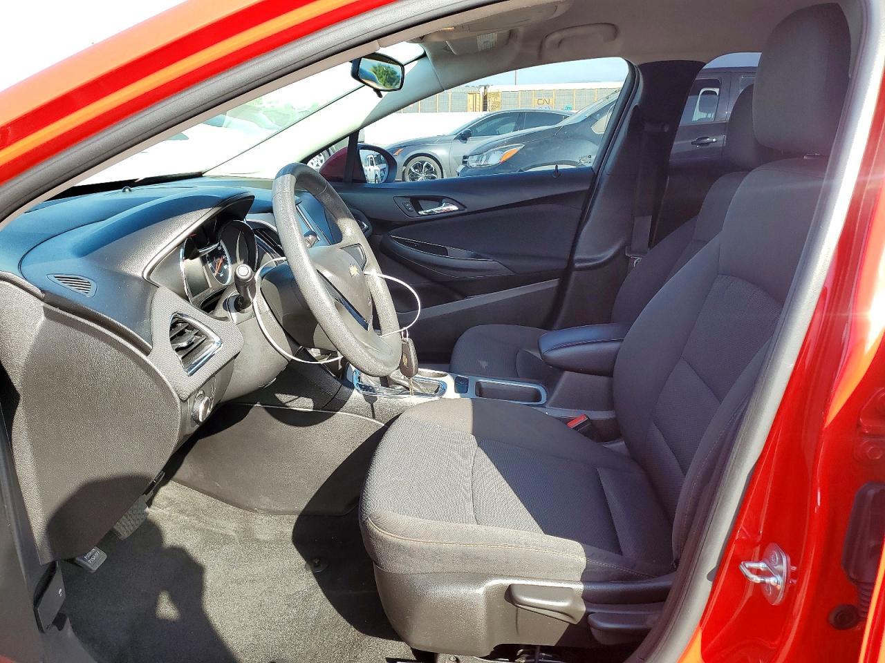 2016 Chevrolet Cruze Ls - zdjęcie 7