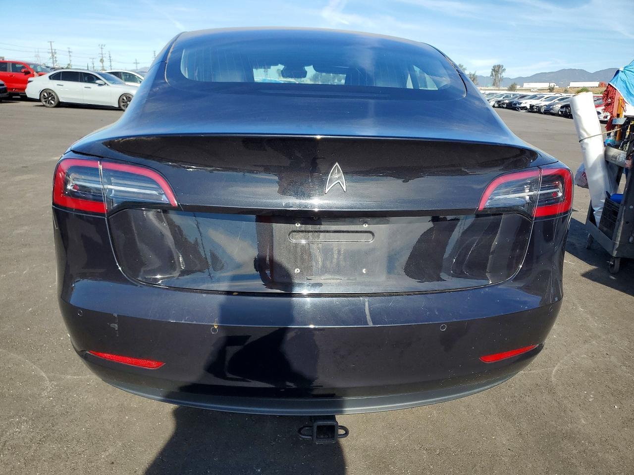 2018 Tesla Model 3 - zdjęcie 6