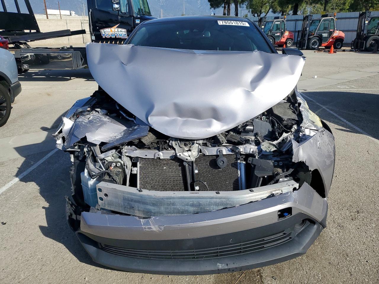 2019 Toyota C-Hr Xle - zdjęcie 5