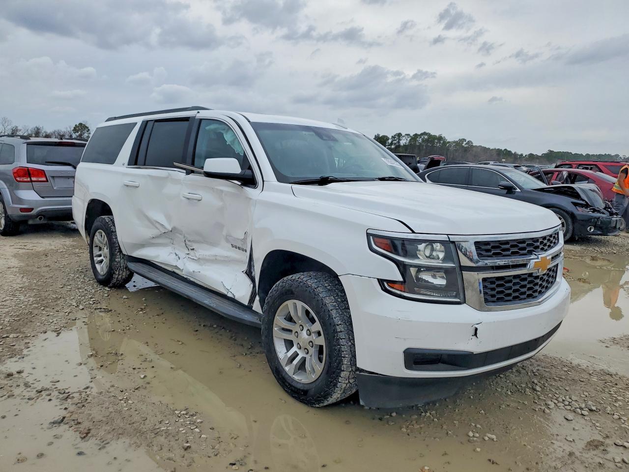 2020 Chevrolet Suburban K1500 Lt - zdjęcie 4