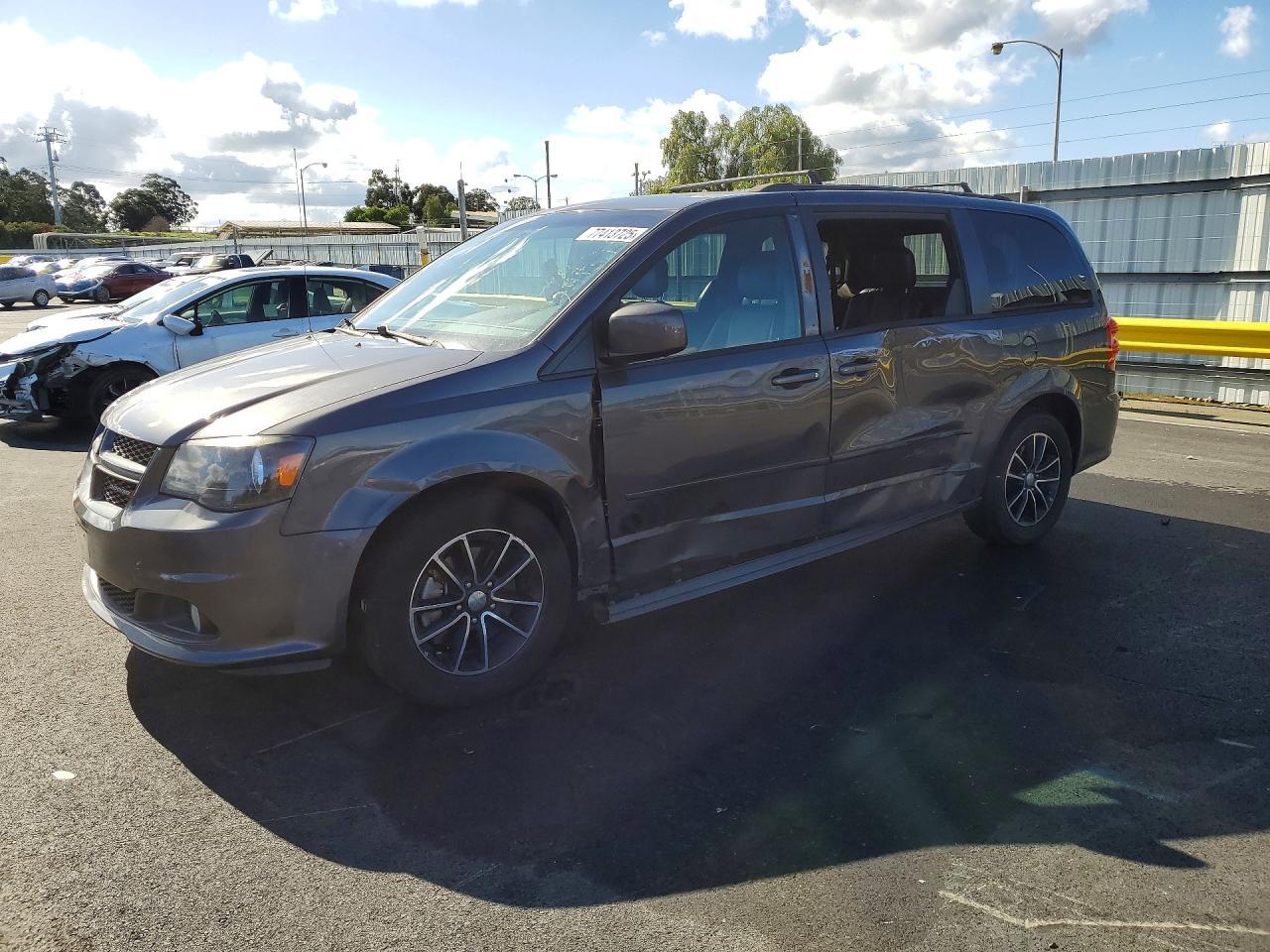 2017 Dodge Grand Caravan Gt - zdjęcie główne