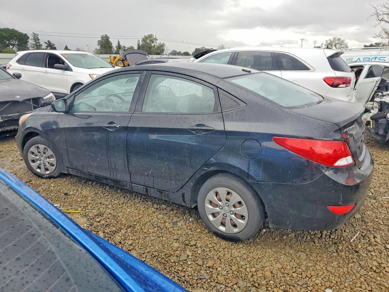 2016 Hyundai Accent Se - zdjęcie 2