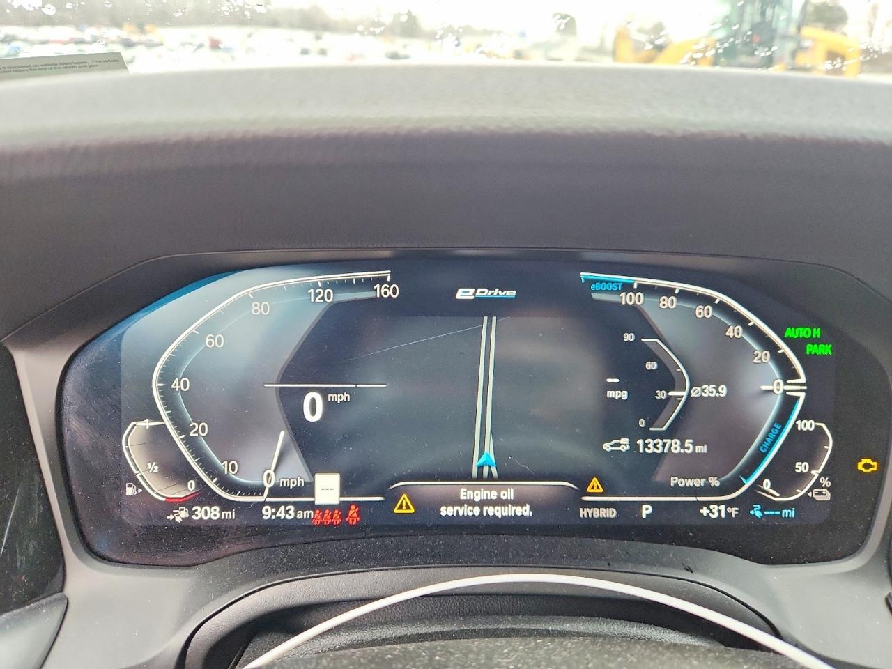 2021 BMW 330Xe - zdjęcie 9