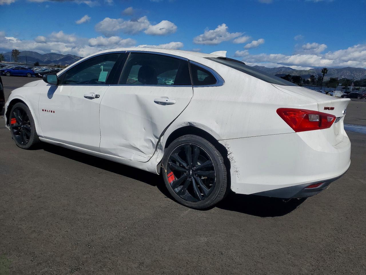 2018 Chevrolet Malibu Lt - zdjęcie 2