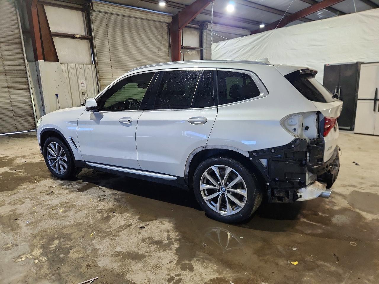 2019 BMW X3 Sdrive30I - zdjęcie 2