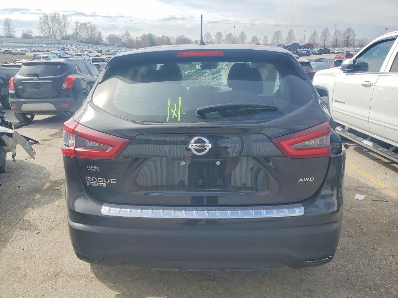 2020 Nissan Rogue Sport S - zdjęcie 6