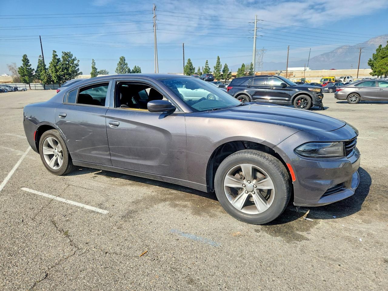 2017 Dodge Charger Sxt - zdjęcie 4