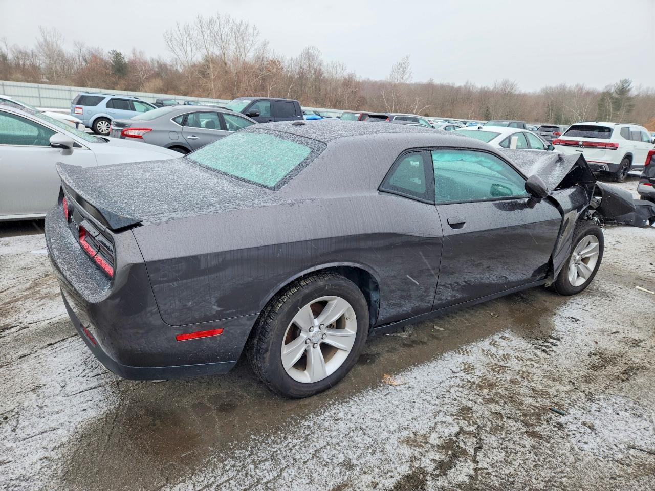 2023 Dodge Challenger Sxt - zdjęcie 3