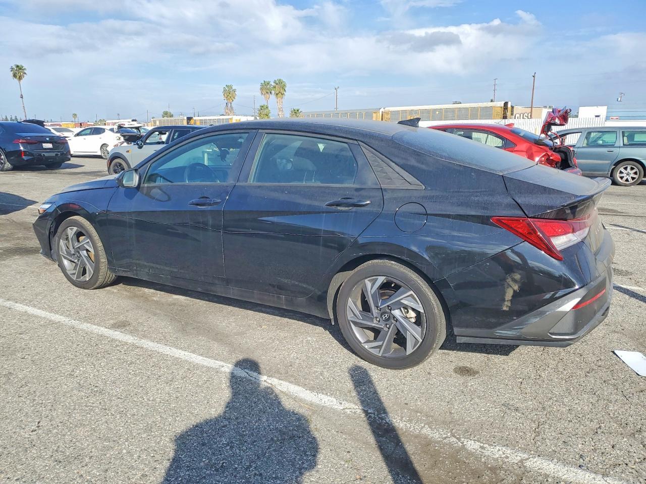2025 Hyundai Elantra Sel Sport - zdjęcie 2