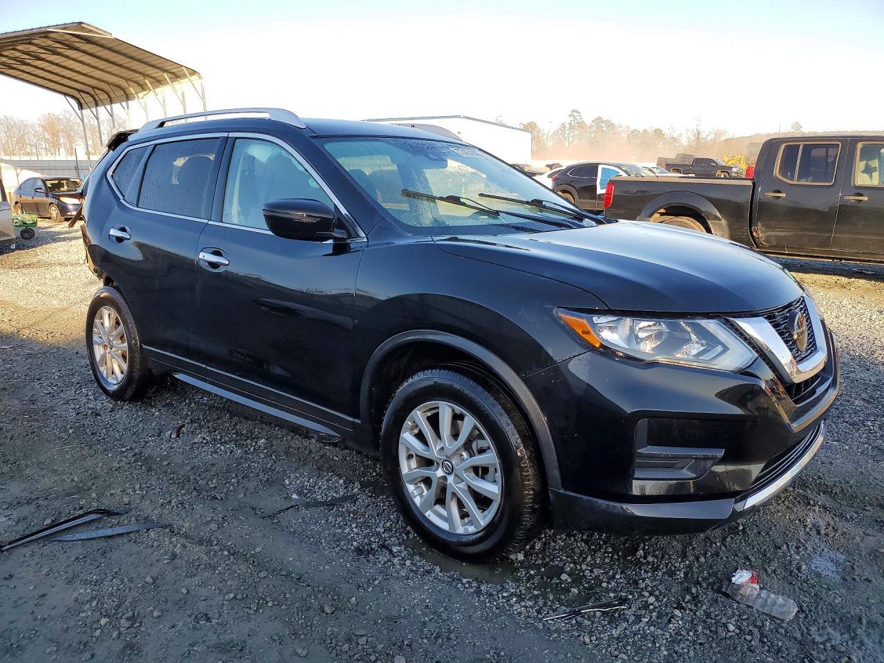 2020 Nissan Rogue Sv - zdjęcie 4