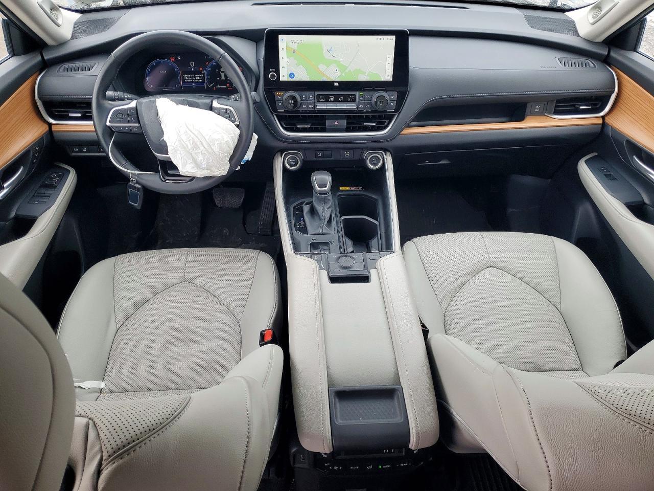 2025 Toyota Grand Highlander Le - zdjęcie 8