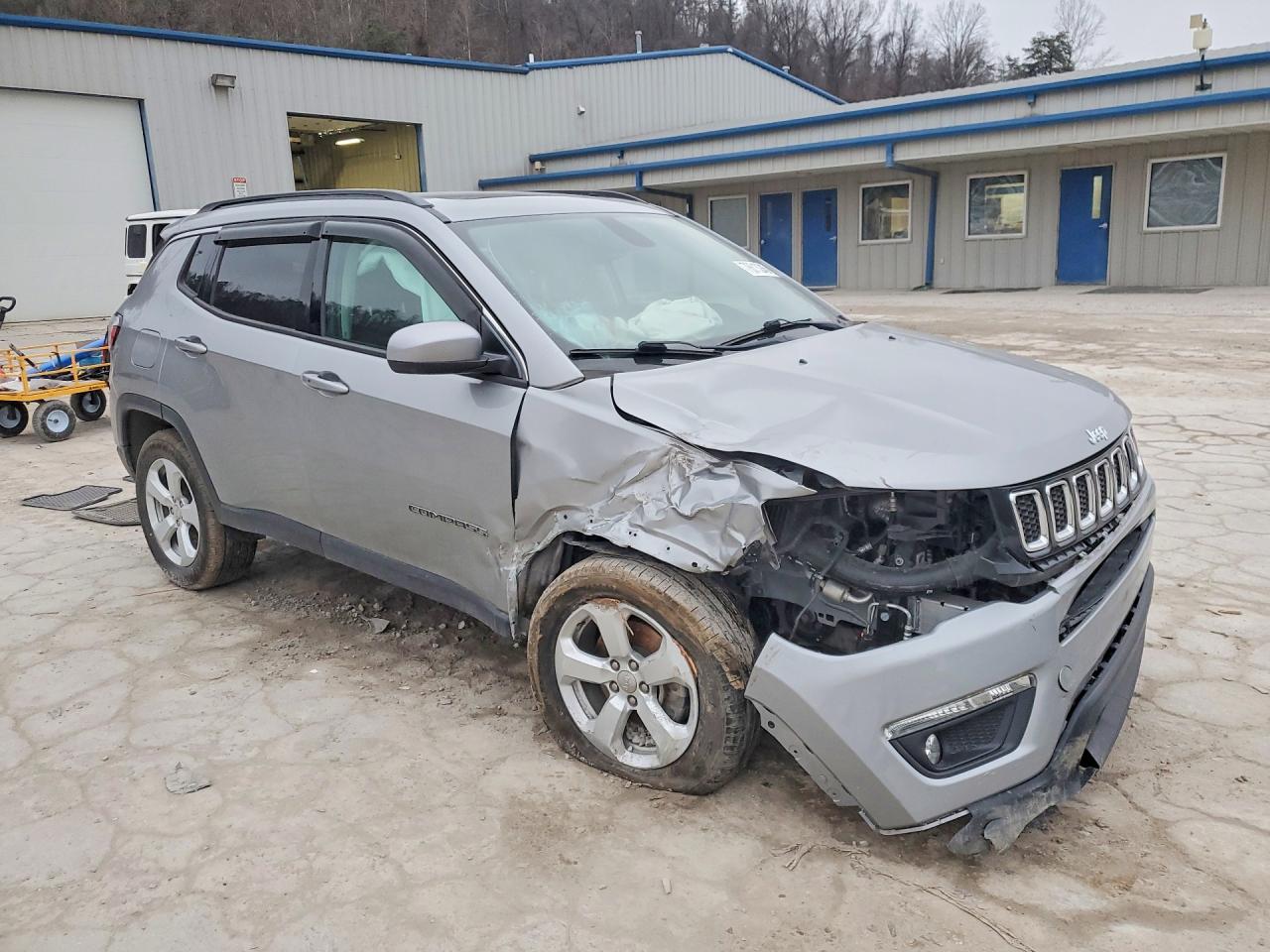 2019 Jeep Compass Latitude - zdjęcie 4