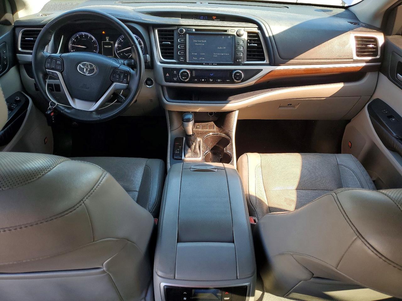 2016 Toyota Highlander Limited - zdjęcie 8