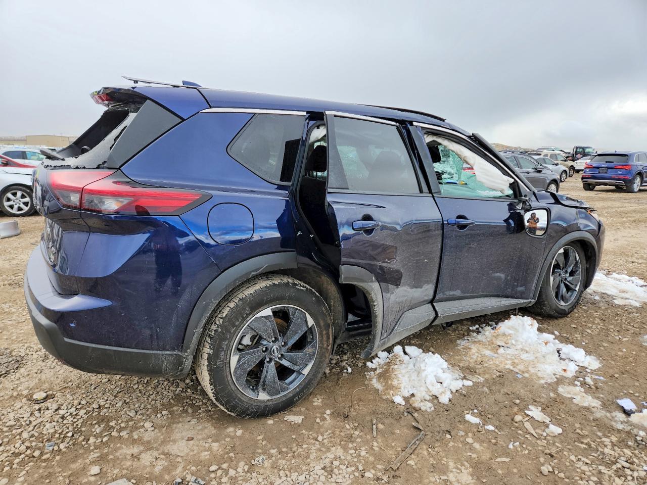 2024 Nissan Rogue Sv - zdjęcie 3