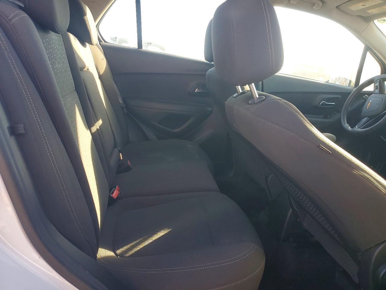 2018 Chevrolet Trax Ls - zdjęcie 11