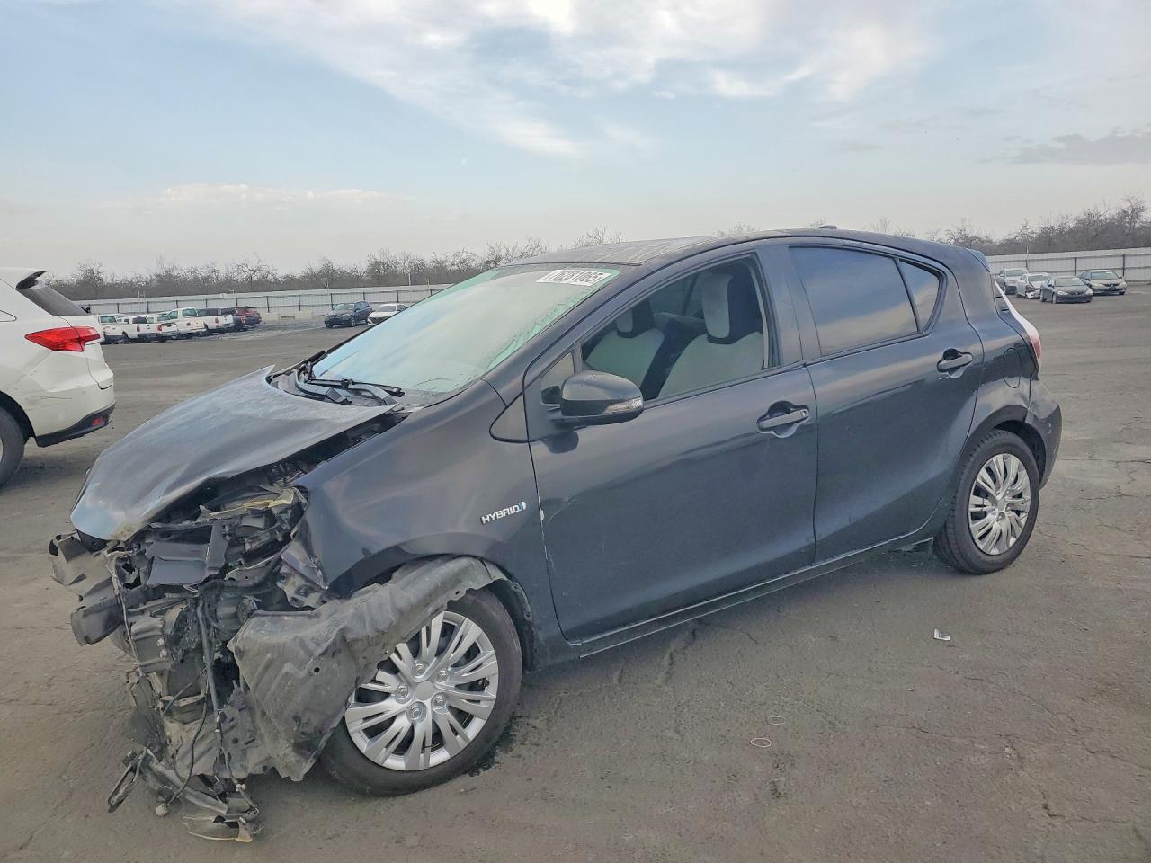 2016 Toyota Prius C - zdjęcie główne