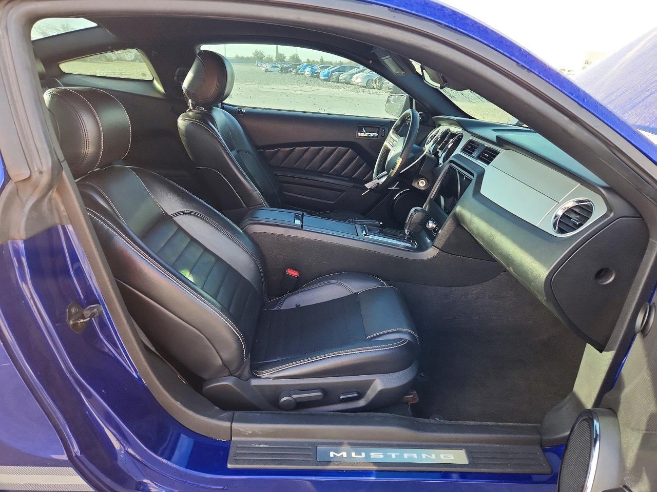 2013 Ford Mustang - zdjęcie 10