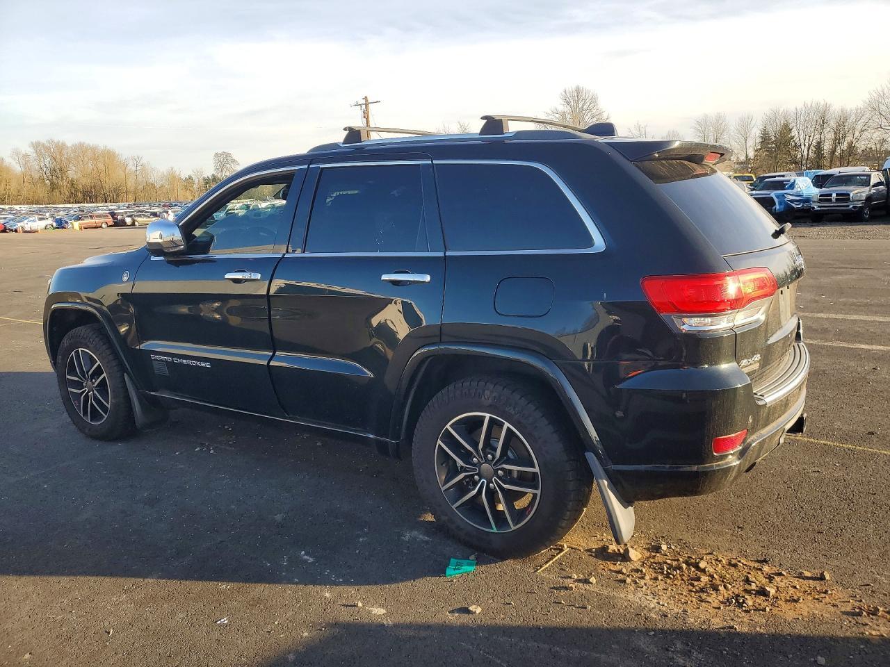 2014 Jeep Grand Cherokee Overland - zdjęcie 2