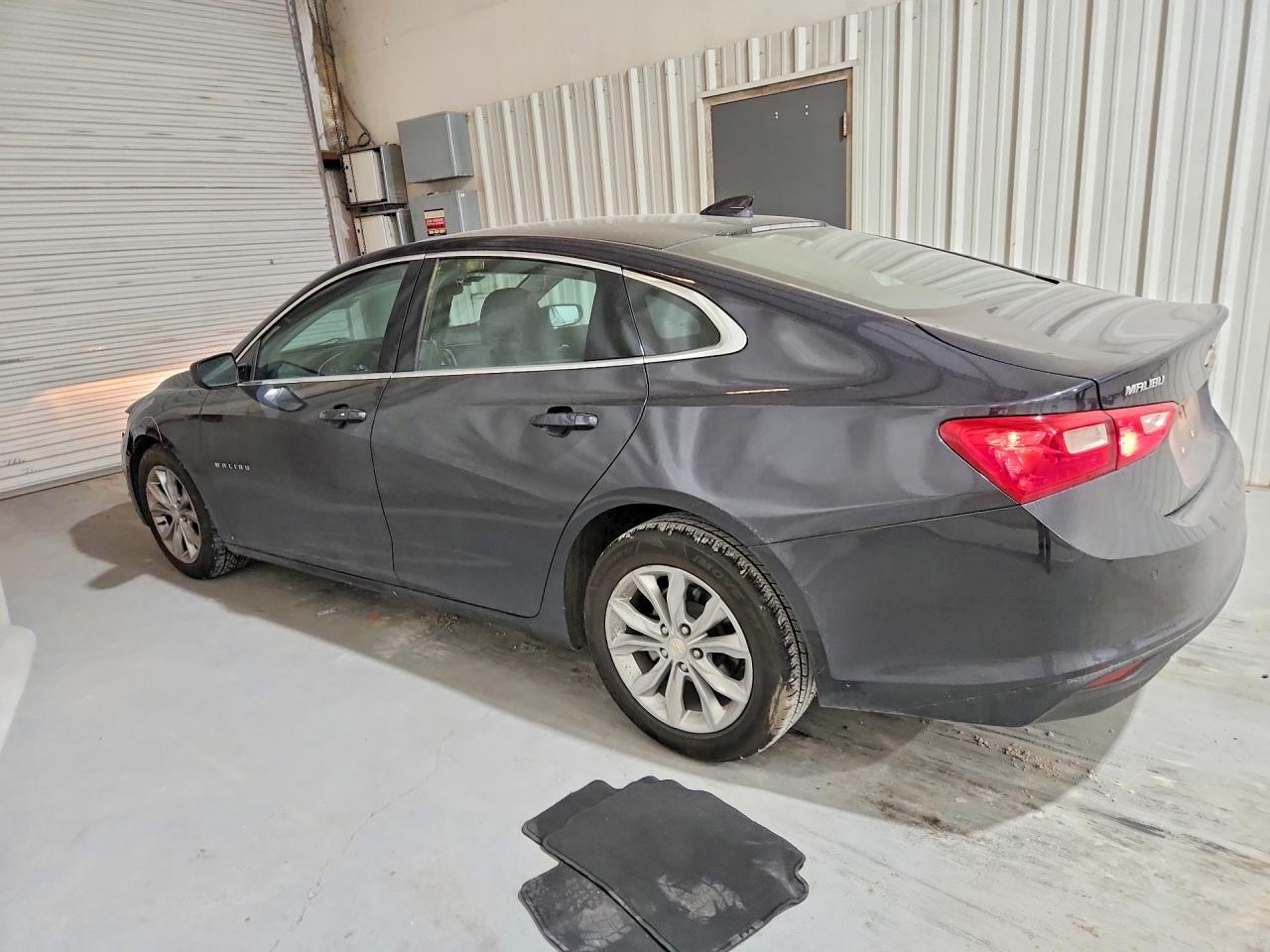 2023 Chevrolet Malibu Lt - zdjęcie 2