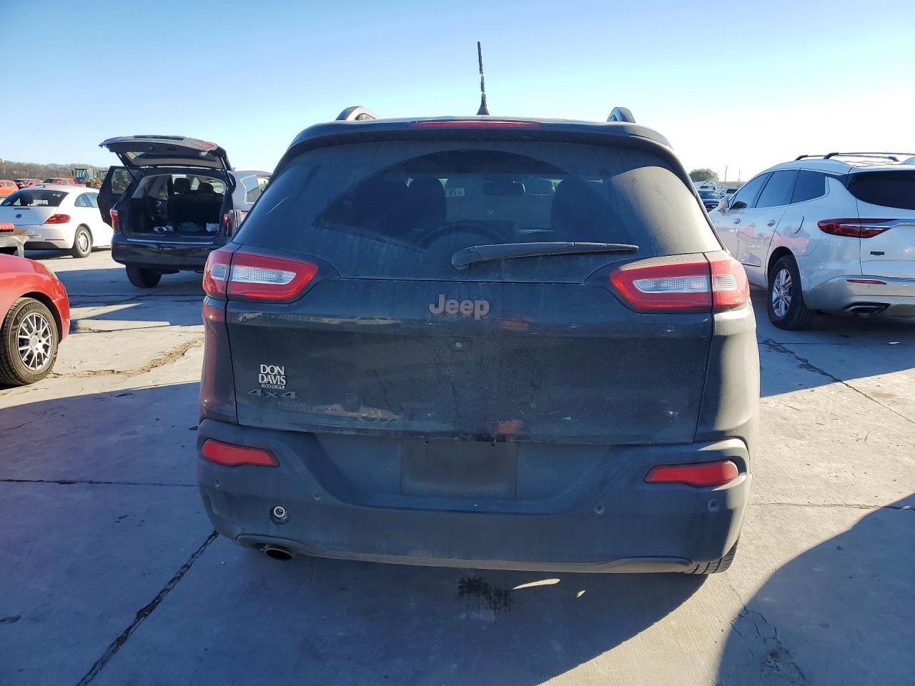 2017 Jeep Cherokee Latitude - zdjęcie 6