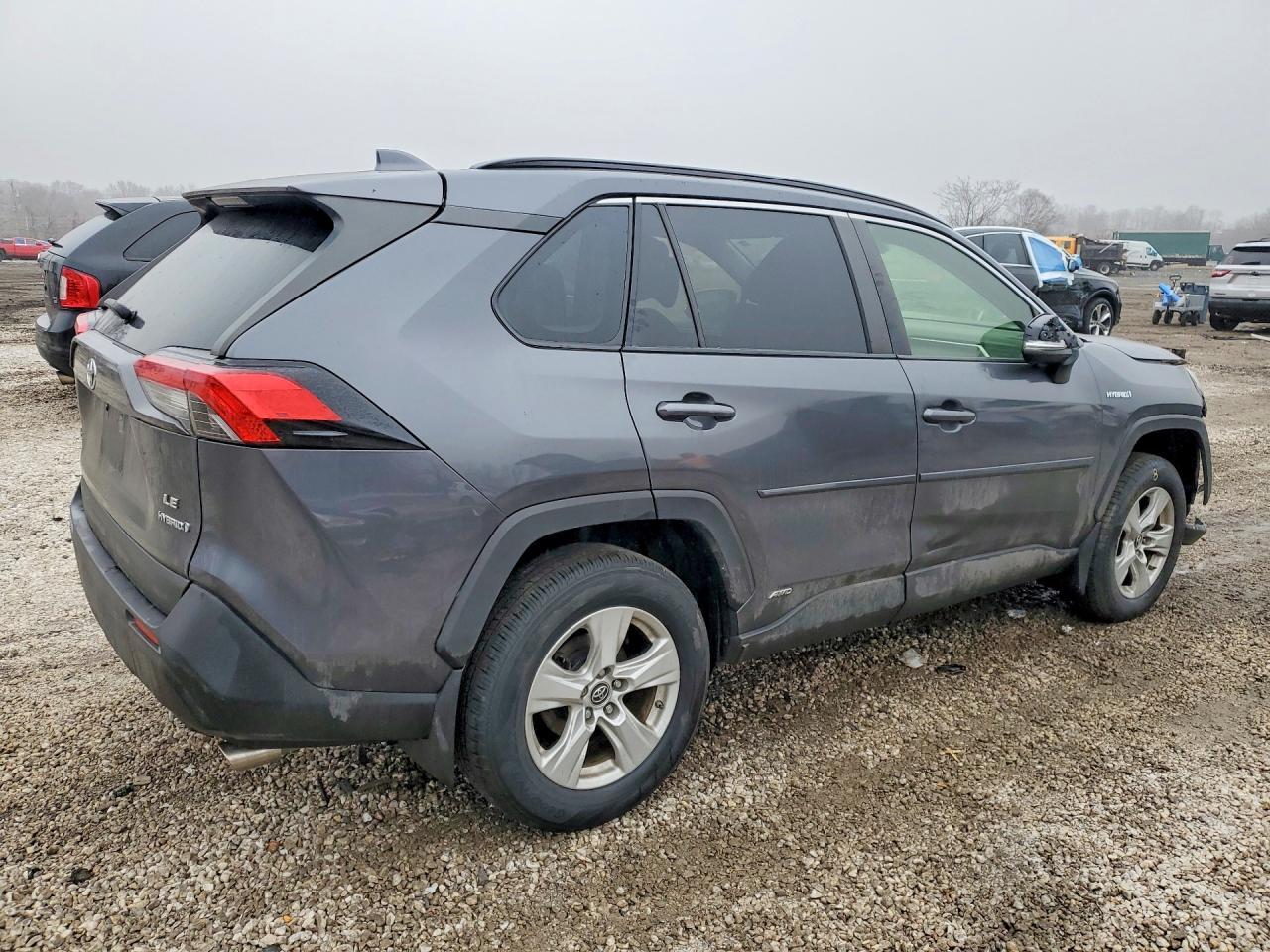 2019 Toyota Rav4 Hybrid Le - zdjęcie 3