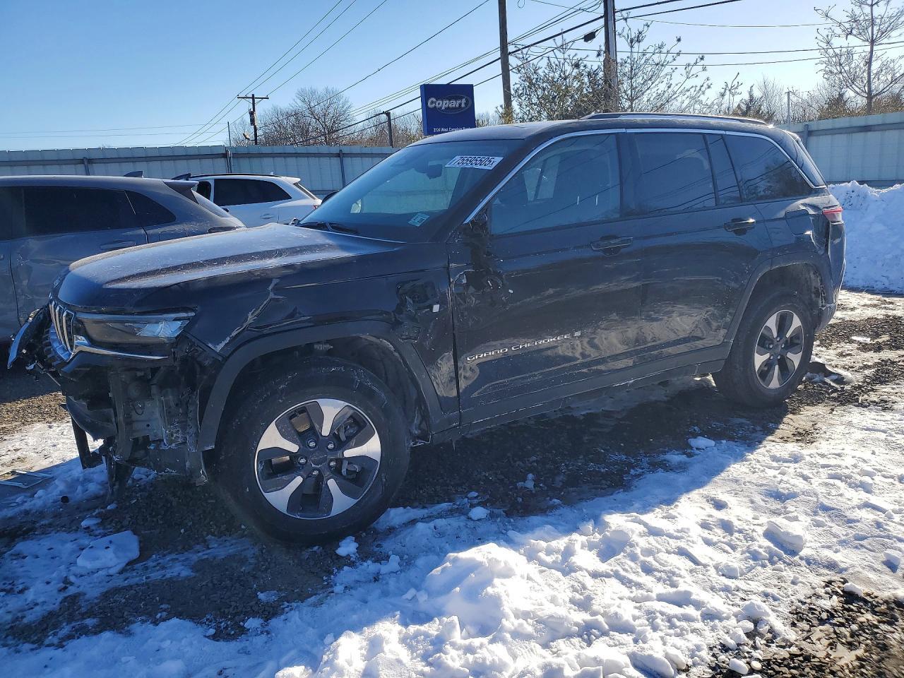 2022 Jeep Grand Cherokee Limited 4Xe - zdjęcie główne