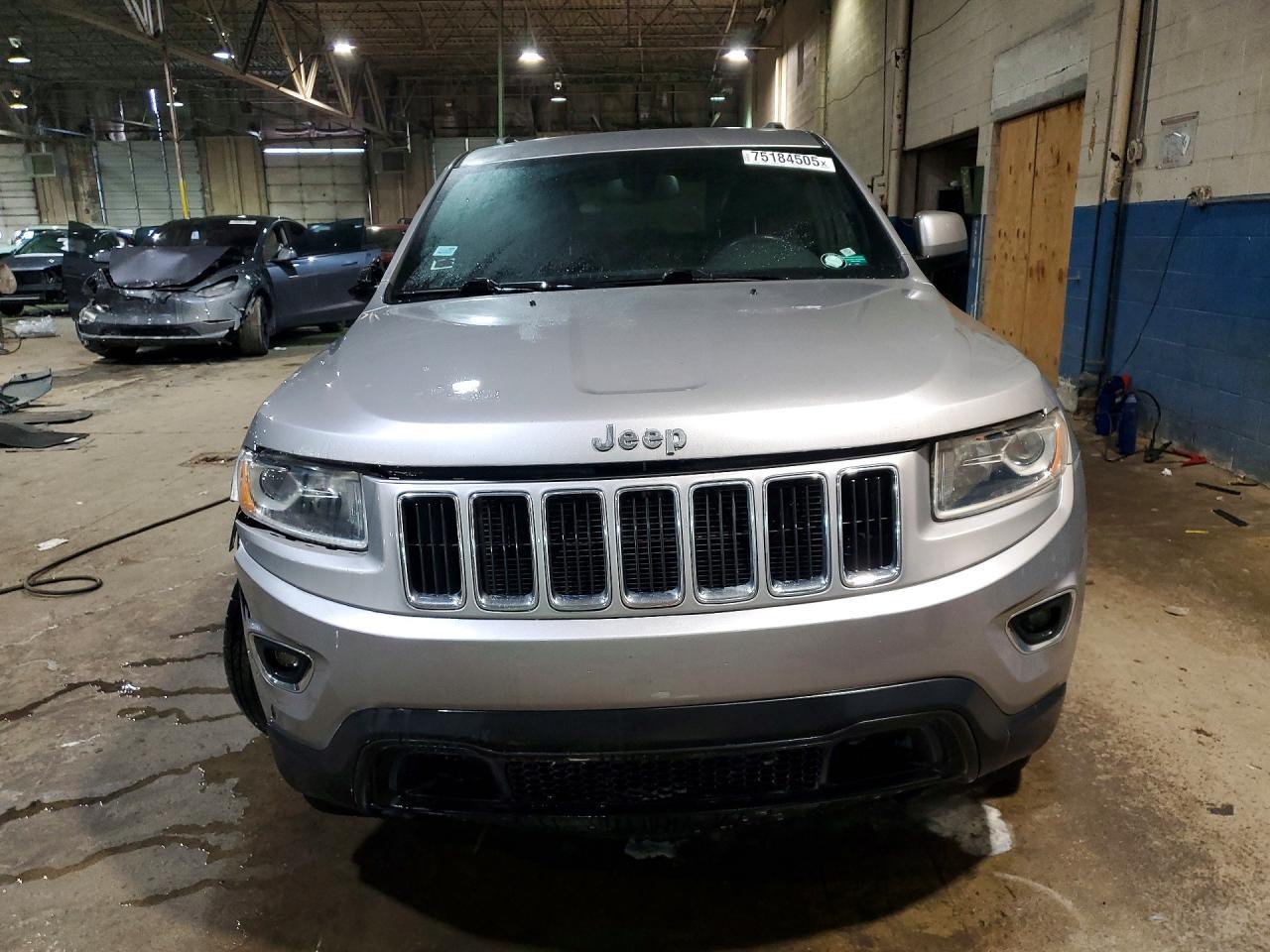 2015 Jeep Grand Cherokee Laredo - zdjęcie 5