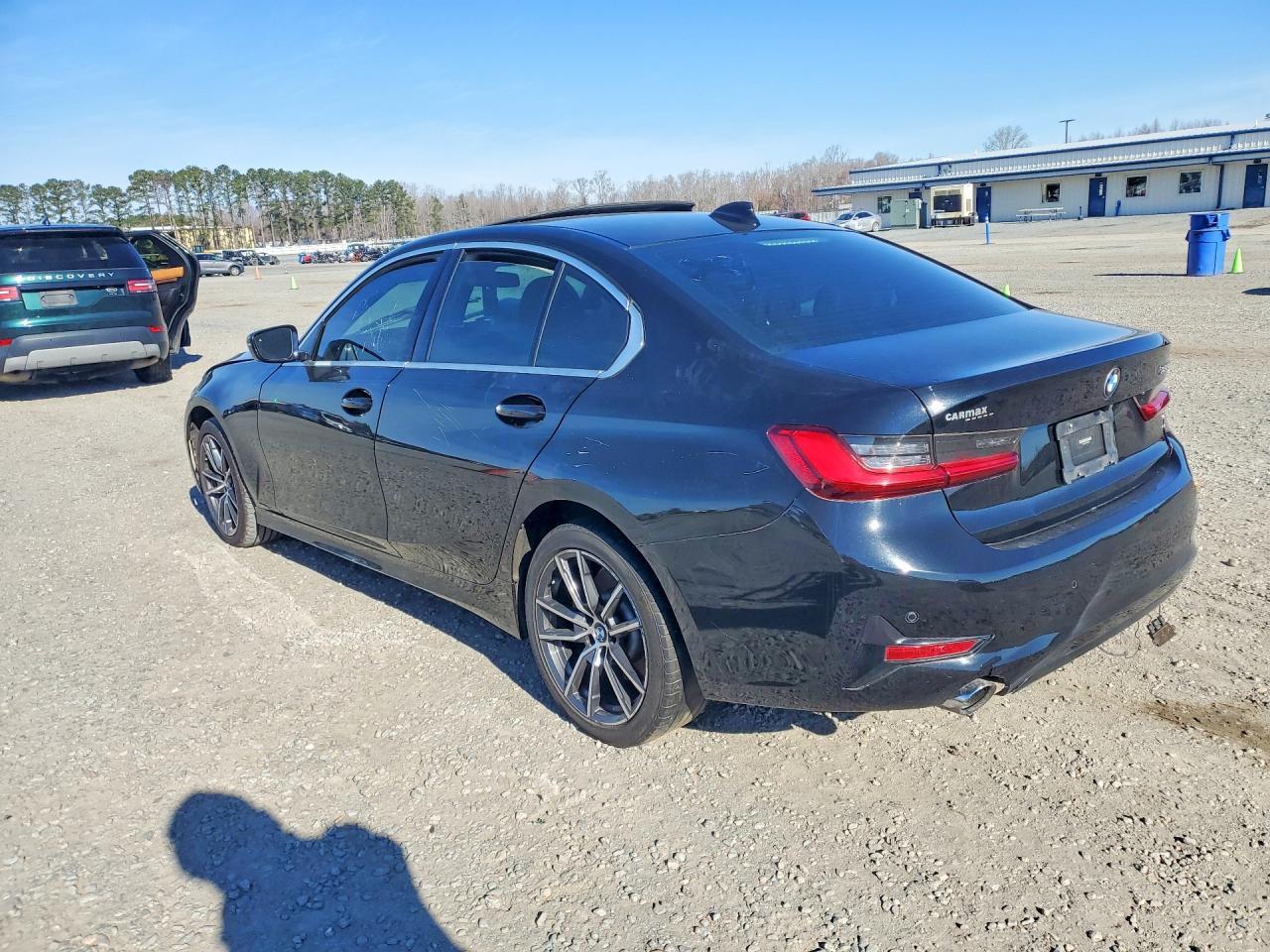 BMW Seria 3 - zdjęcie 2