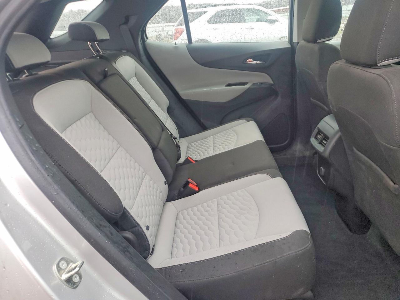 2018 Chevrolet Equinox Ls - zdjęcie 10