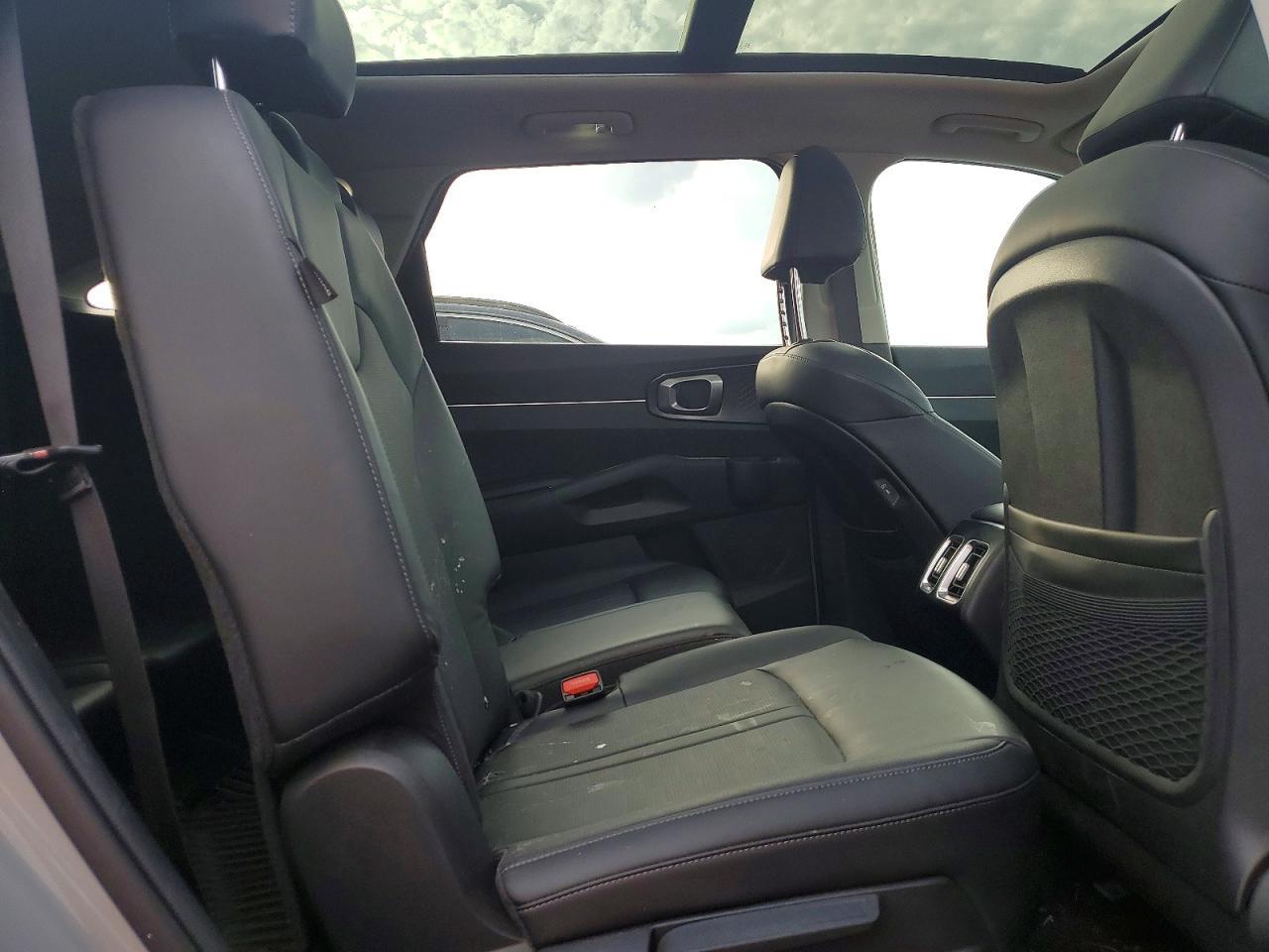 2025 Kia Sorento S - zdjęcie 11
