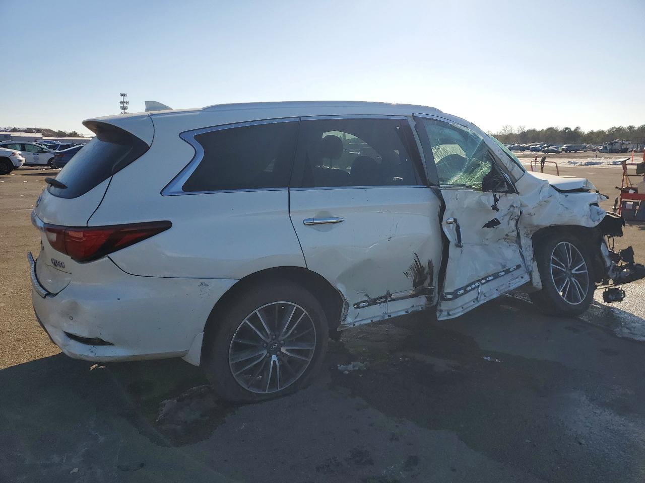 2020 Infiniti Qx60 Luxe - zdjęcie 3