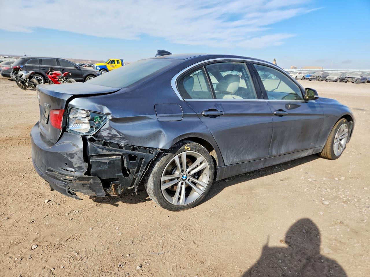 2015 BMW 335 Xi - zdjęcie 3