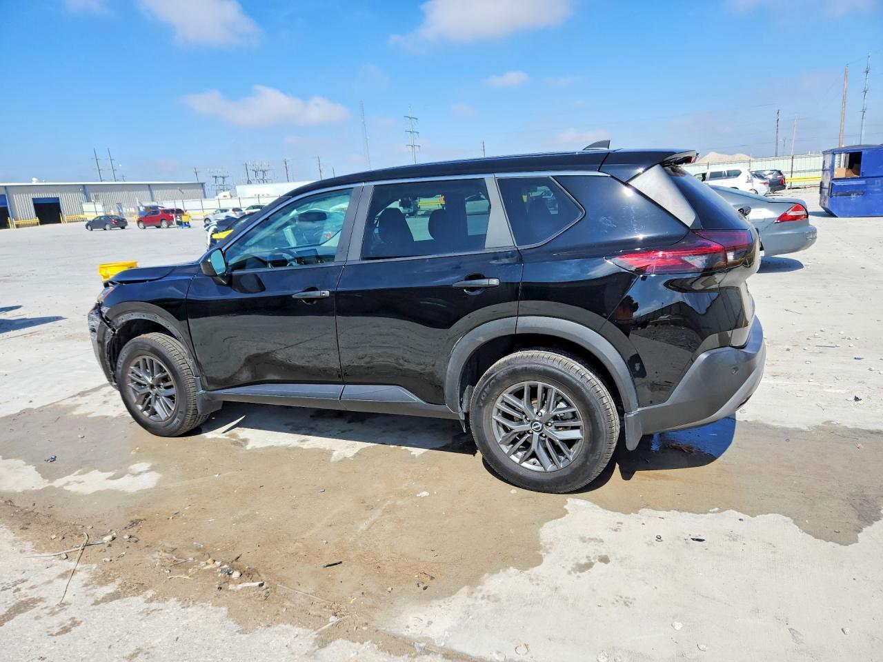 2023 Nissan Rogue S - zdjęcie 2