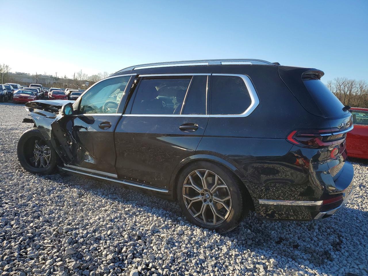 2024 BMW X7 xDrive40I - zdjęcie 2