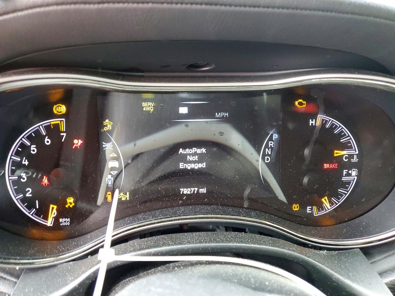 2021 Jeep Grand Cherokee Overland - zdjęcie 9