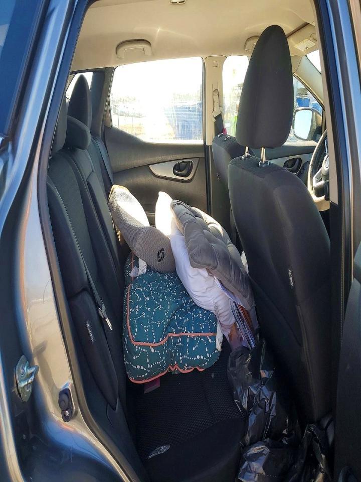 2020 Nissan Rogue Sport S - zdjęcie 11