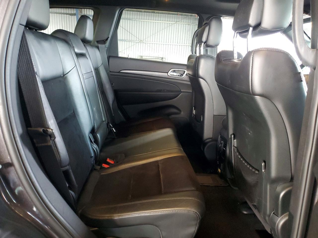 2018 Jeep Grand Cherokee Laredo - zdjęcie 11