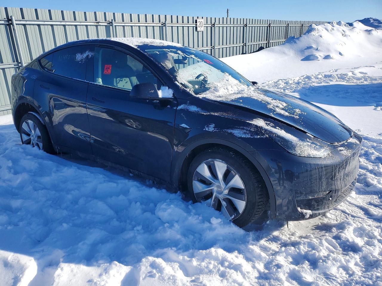 2024 Tesla Model Y - zdjęcie 4