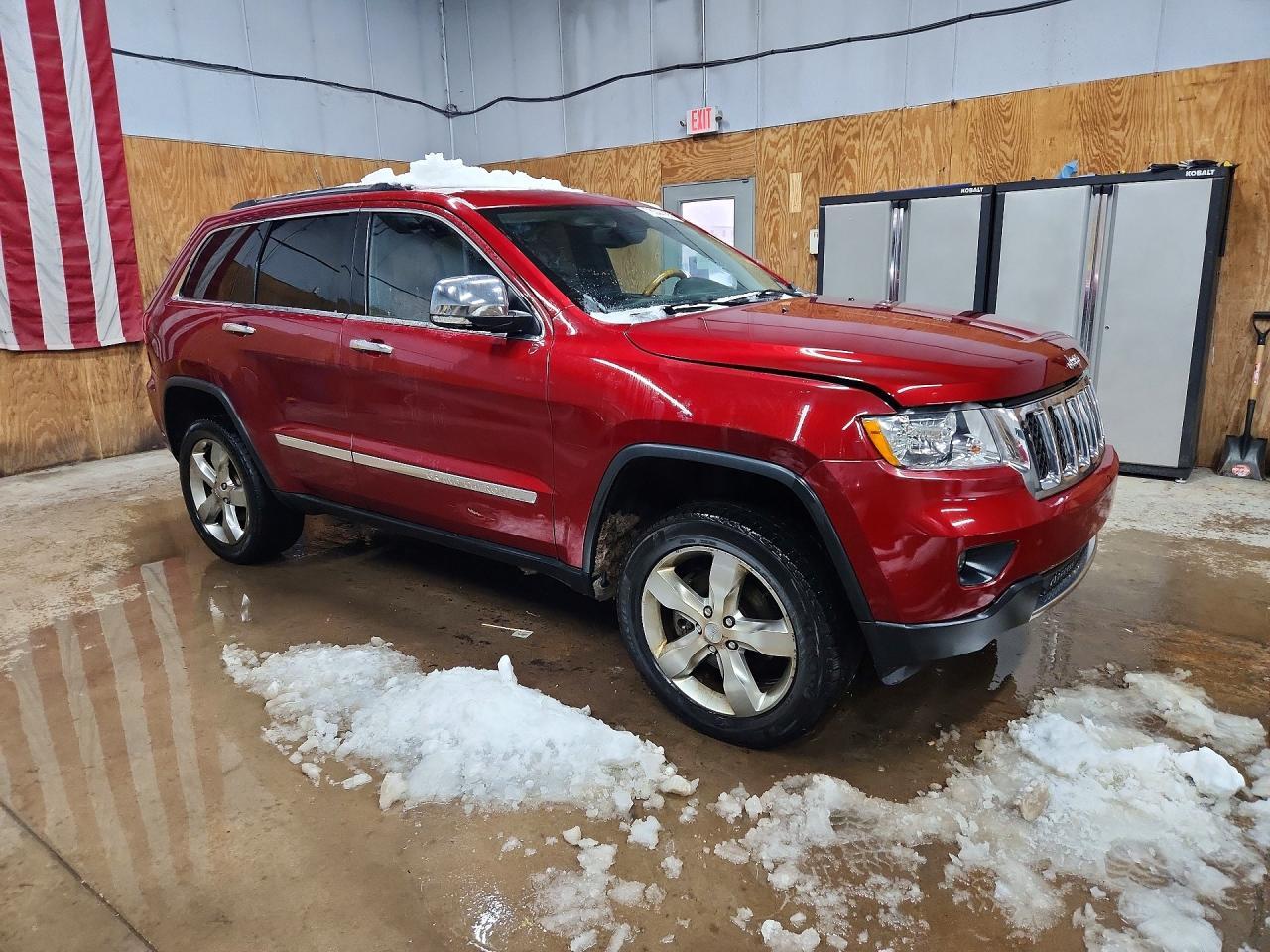 2013 Jeep Grand Cherokee Overland - zdjęcie 4