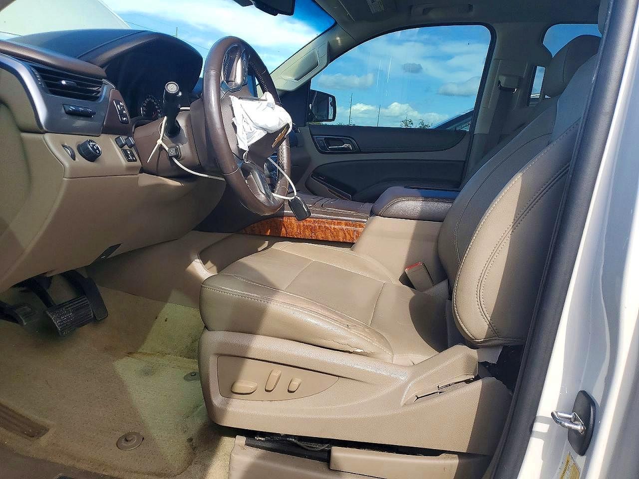 2017 Chevrolet Tahoe C1500 Premier - zdjęcie 7