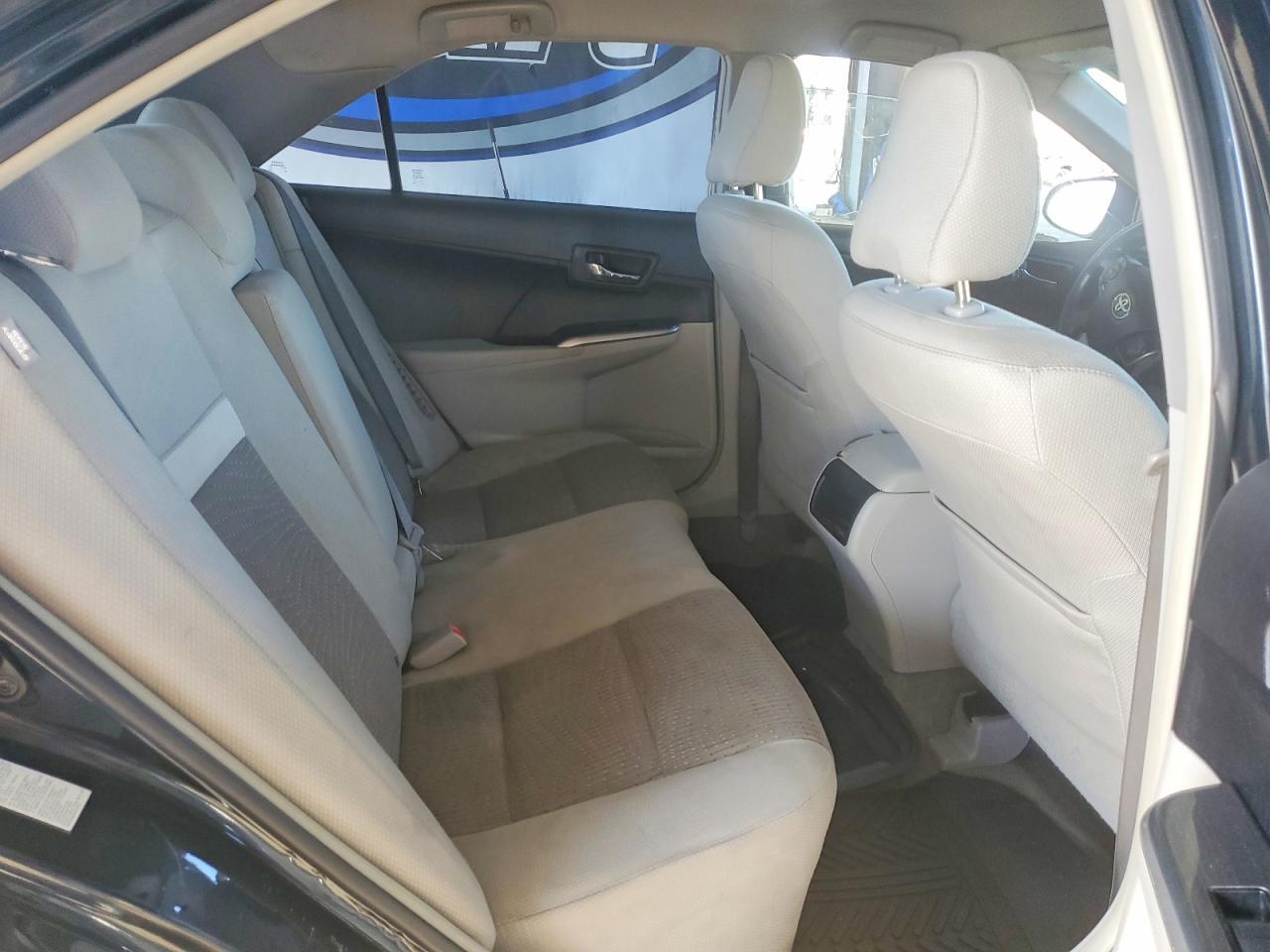 2013 Toyota Camry Hybrid - zdjęcie 10