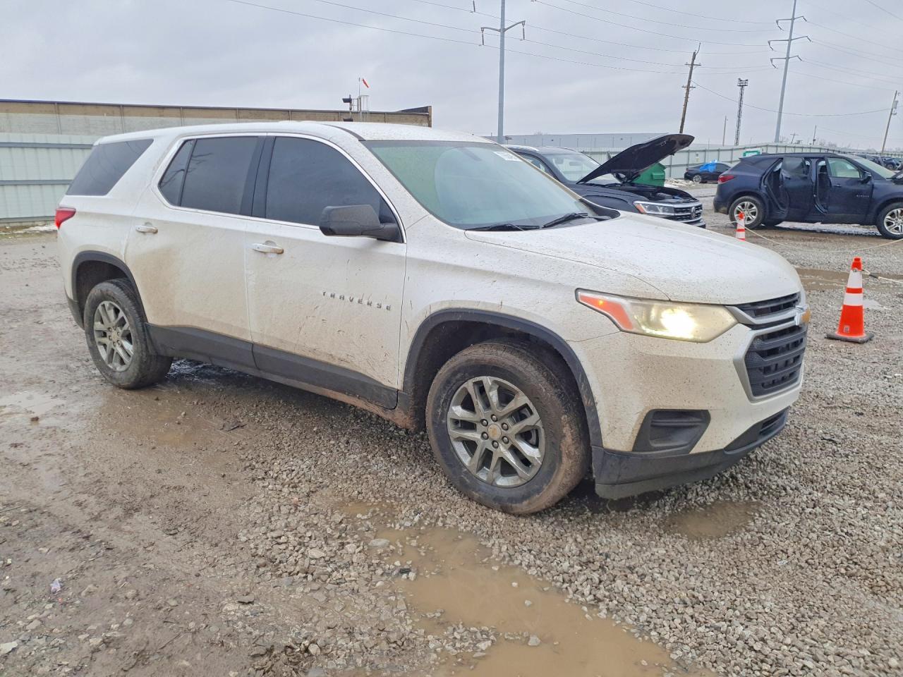 2020 Chevrolet Traverse Ls - zdjęcie 4