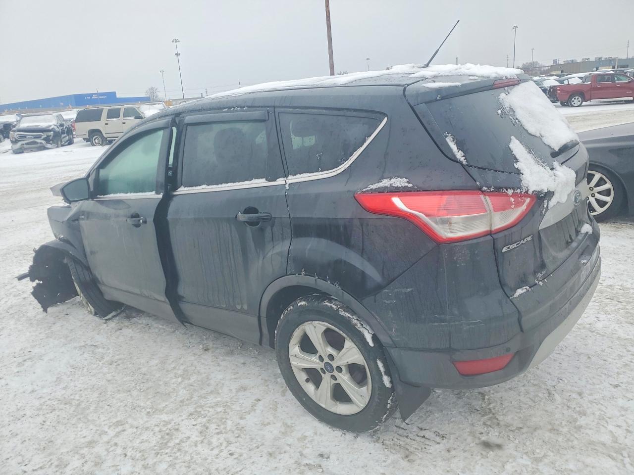 2015 Ford Escape Titanium - zdjęcie 2