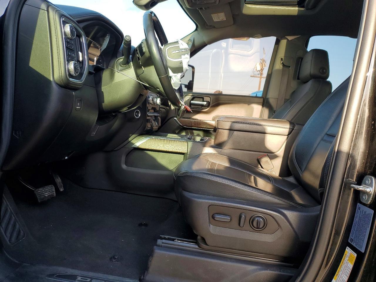 2022 GMC Sierra K2500 Denali - zdjęcie 7